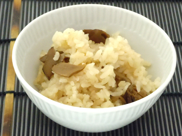 松茸釜飯はとっても良い香り